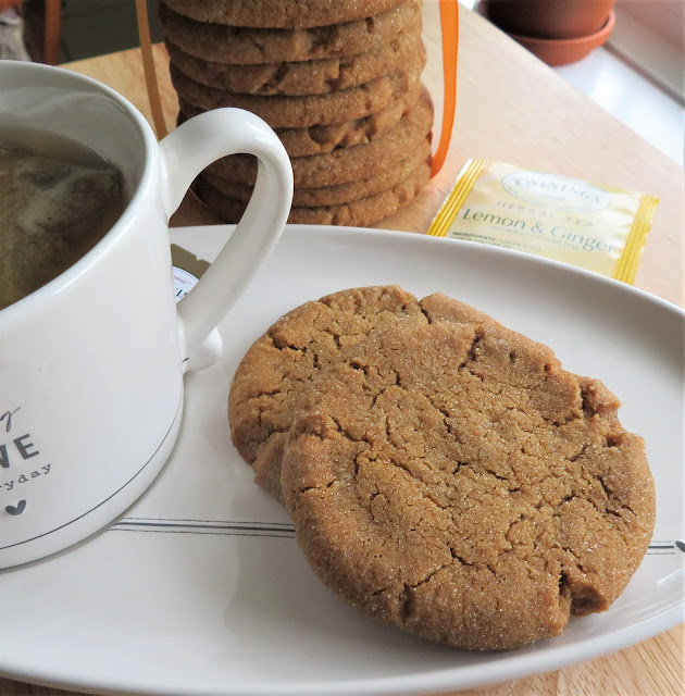 Molasses Spice Cookies