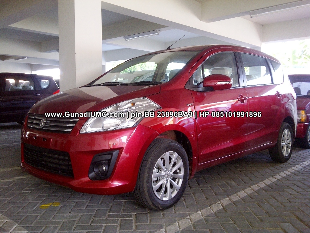 Foto Mobil Ertiga Warna Merah Modifikasi Mobil