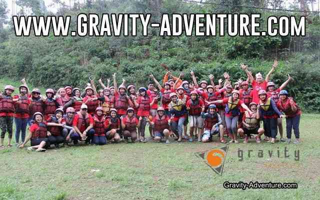 Rafting di Pangalengan Bandung Gravity Adventure