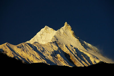Gunung Dhaulagiri        Tinggi : 8.167 m        Lokasi : Nepal
