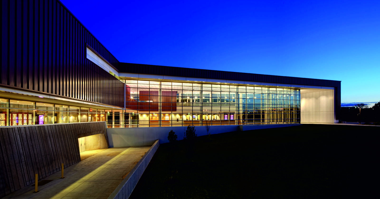  CENTRAL  MICHIGAN  S EVENTS CENTER BY SMITHGROUP JJR