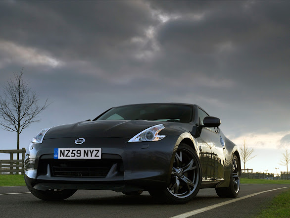 Nissan 370Z Black Edition 2011 (1)