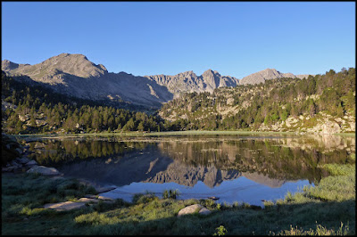 Montmalus, Ribuls, Pico de Pessons desde primer lago de Pessons