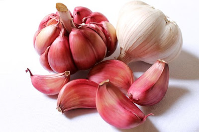 Health Benefits of eating Garlic on Empty Stomach