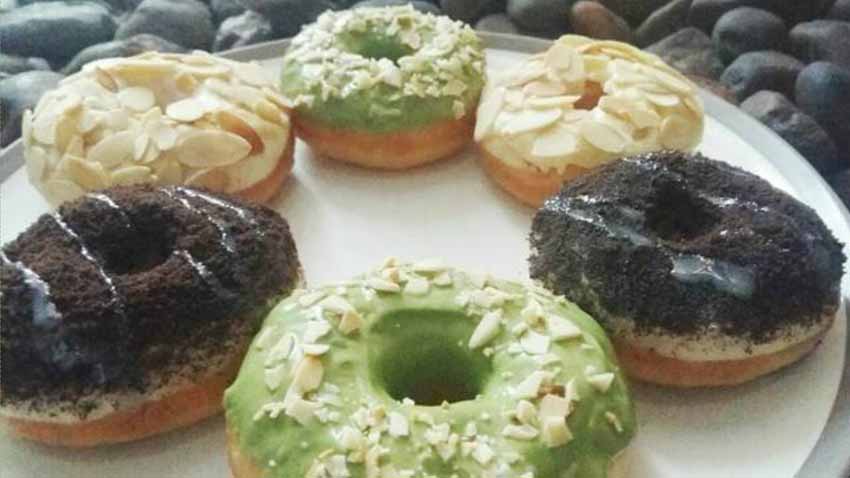 Resep Membuat Donat Ala J.C.O Yang Montok, Menul, dan Empuk, Gemees Liatnya