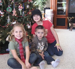 Christmas pics for 2018 - brooke-paige-zach_2008