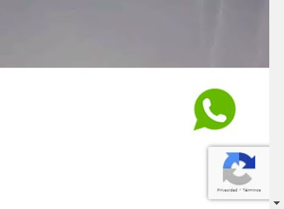 Si lo hiciste de manera correcta debería aparecer en el lado derecho de tu sitio web el código de reCaptcha como el de la imagen a continuación: