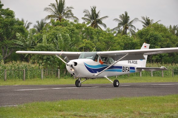 Profil Sekolah Bifa : Bali International Flight Academy Bifa Company Profile Youtube - Bifas adalah sekolah calon pramugari/a dan ground staff dengan program pendidikan singkat selama empat ( 4 ) bulan see more of sekolah pramugari bifas on facebook.