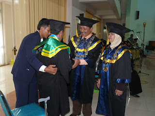 WISUDA DAN KESEHATAN