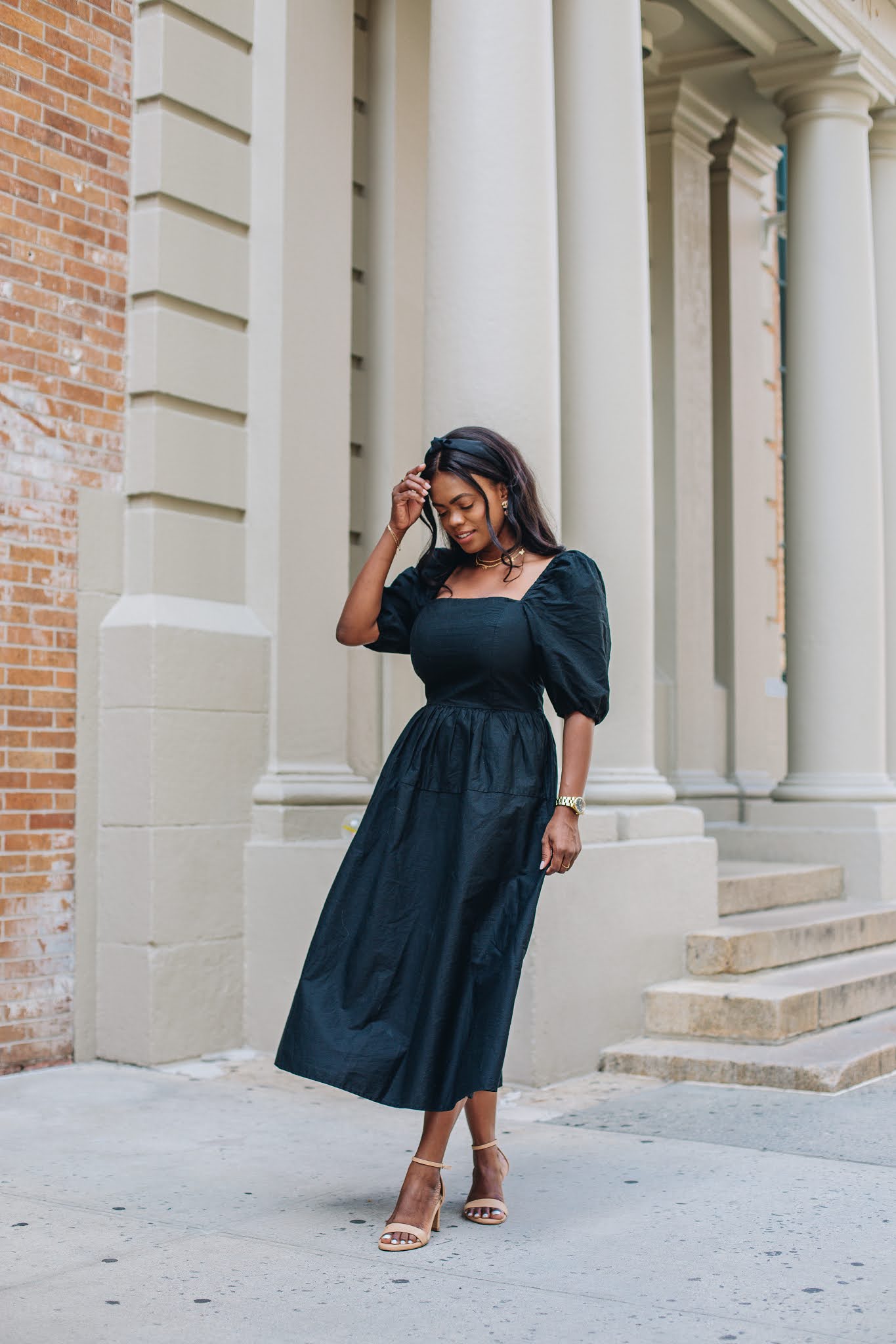 The most flattering necklines for your bust shape - Lookiero Blog