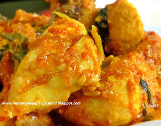 Are you bored of foods fade and dull chicken? Master cooking offers you, an Asian culinary recipe. A Woku chicken dish that I fell in love. Woku chicken is a recipe from Manado, North Sulawesi, Indonesia, famous for symphony herbs and spices, which combines a beautiful melody of taste and flavor.