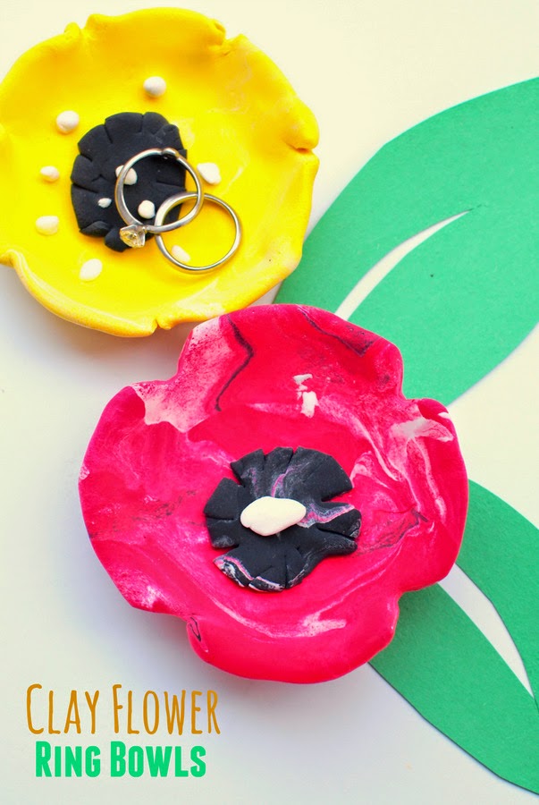 kids craft for Mother's Day gift- clay flower ring bowls, super easy and super fun!
