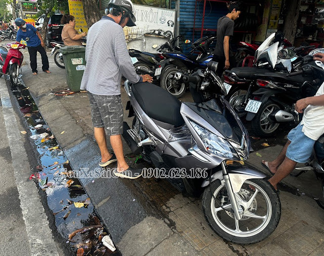 Sơn xe Honda AB màu xám kèm mâm xe tại sơn xe Sài Gòn.