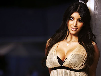 Kim Kardashian Wallpapers