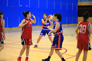 Mudanzas Álvaro Barakaldo EST gana 61-51 al Begoñazpi en Lasesarre