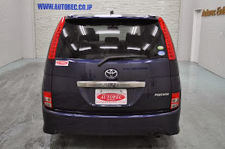 2004 Toyota ISIS Platana