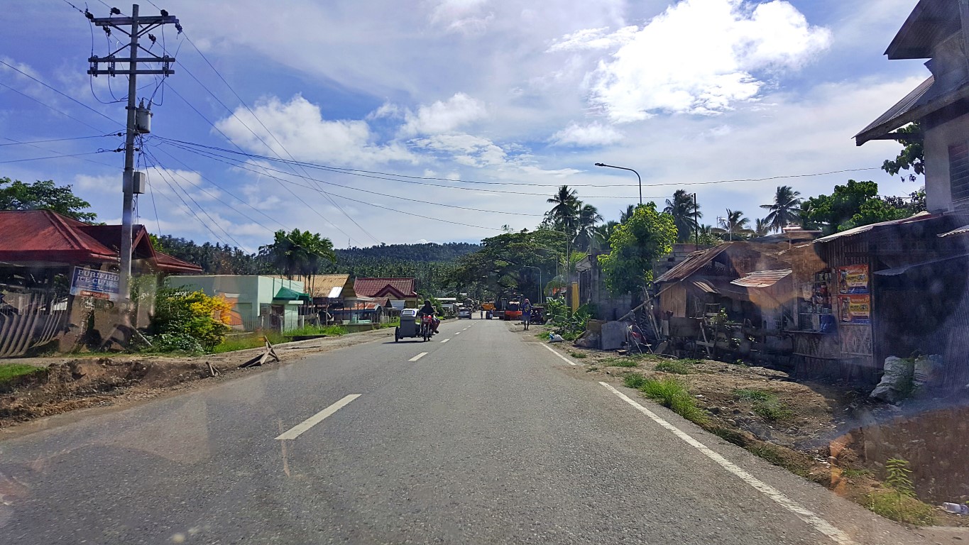 Sarangani - Davao Del Sur national highway on the way to Isla Jardin Del Mar