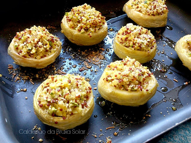 Fundo de alcachofra com recheio de quinoa ao limão