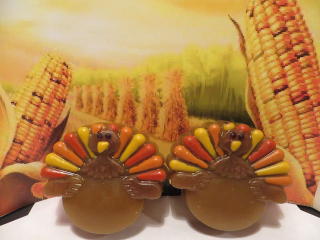 Thanksgiving Melt & Pour Soap Turkey Table Place Cards