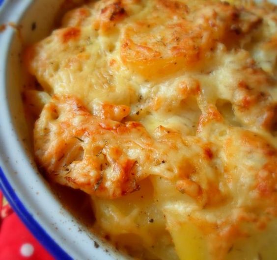 Potato, Cauliflower and Cheddar Bake