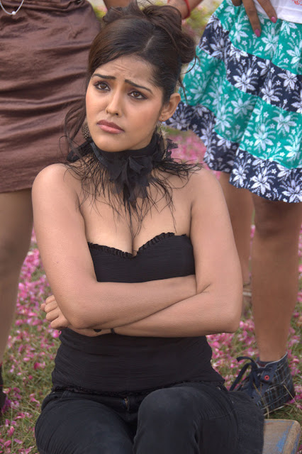 priyaka chabra spicyhot  gallery