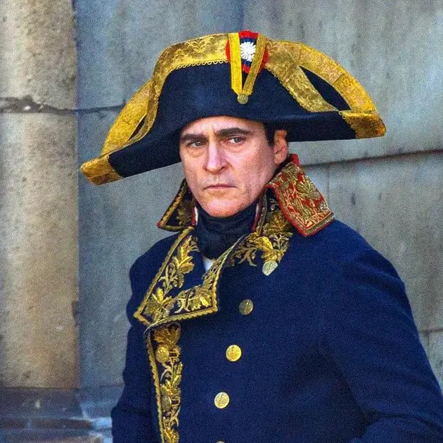 Decoding Napoleon's Iconic Sideways Hat: A Strategic Style Choice