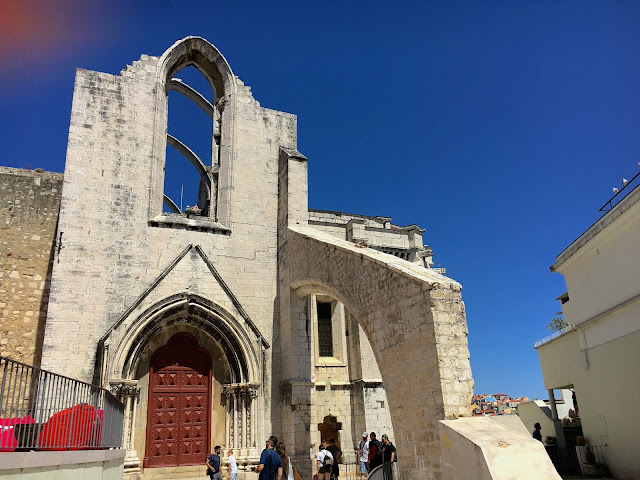 Lisbona-Convento-do-Carmo