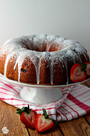 Featured Recipe | Easy Strawberry Bundt Cake from Renee's Kitchen Adventures #SecretRecipeClub #cake #dessert #strawberry #recipe #summer