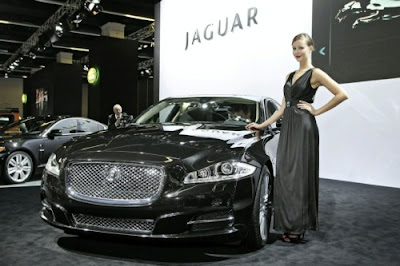 2010 Jaguar XJ Photo Gallery 