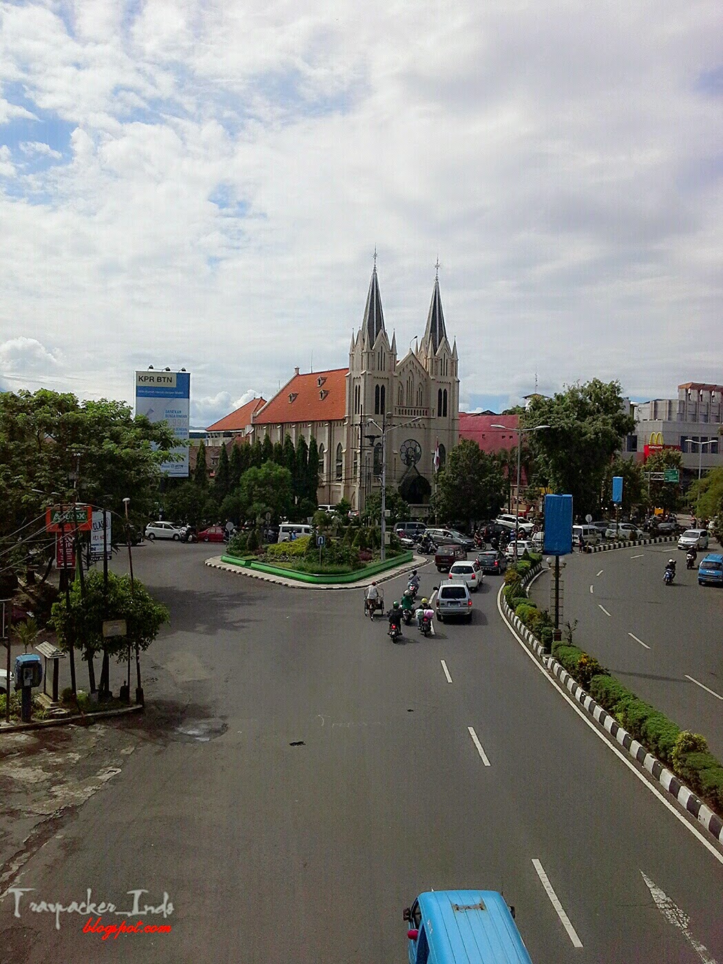 Gereja Kayu  Tangan Bergaya Neo Gothic Tertua di Kota 