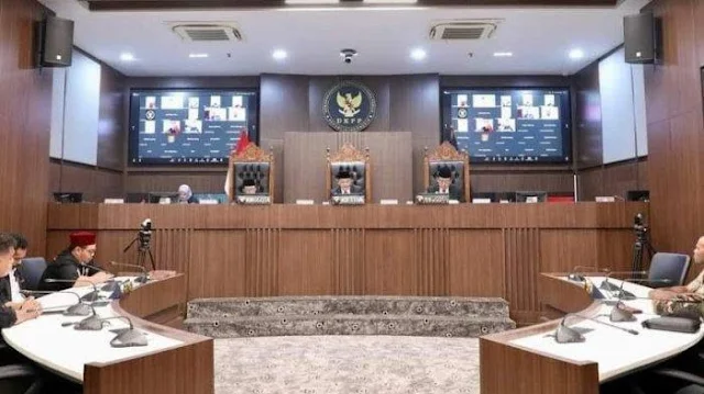 Terbukti Nikah Siri dengan PPK, Ketua KPU Labusel Dipecat