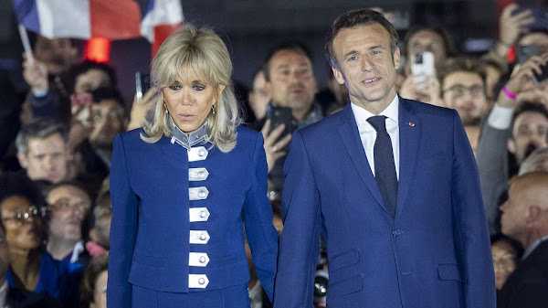 Brigitte Macron au Champ de Mars : ce bijou démesuré presque passé inaperçu