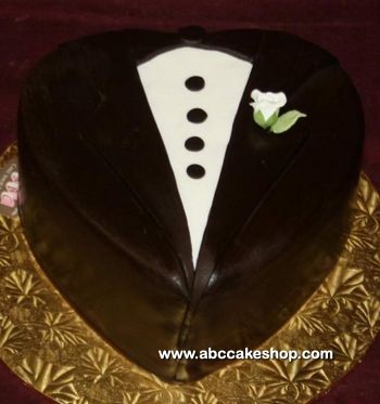 Tuxedo Groom Cake