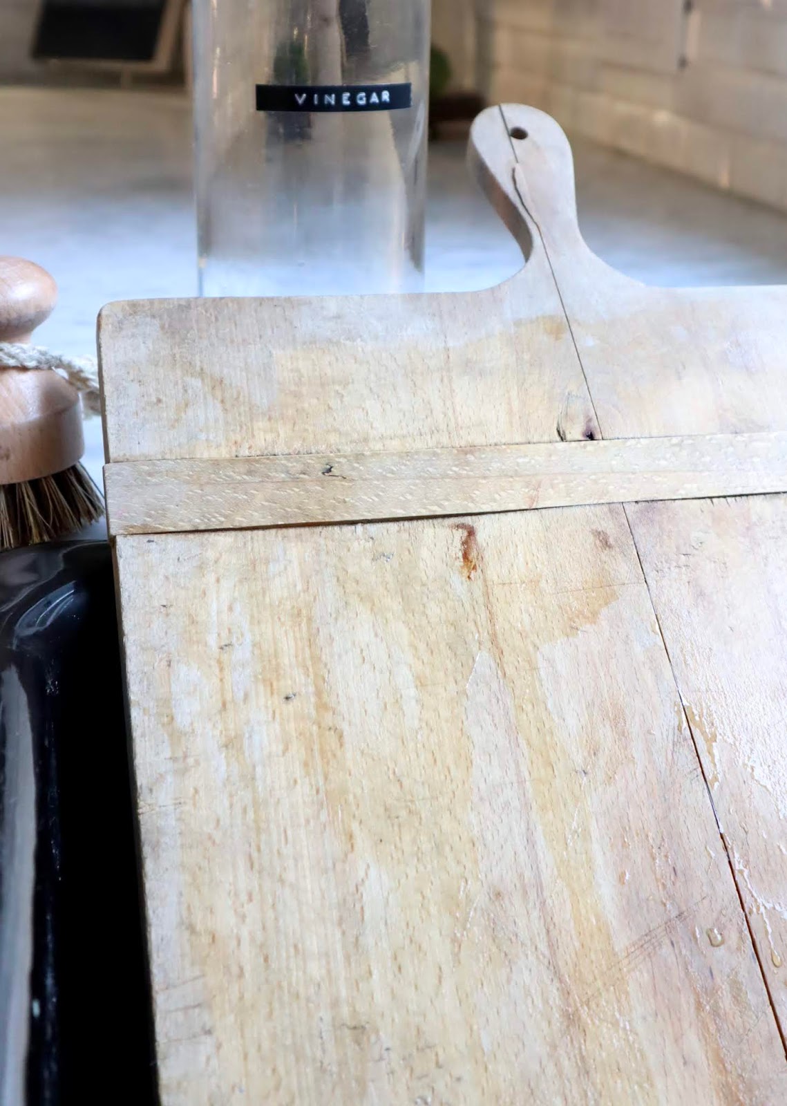 How to disinfect wood cutting boards
