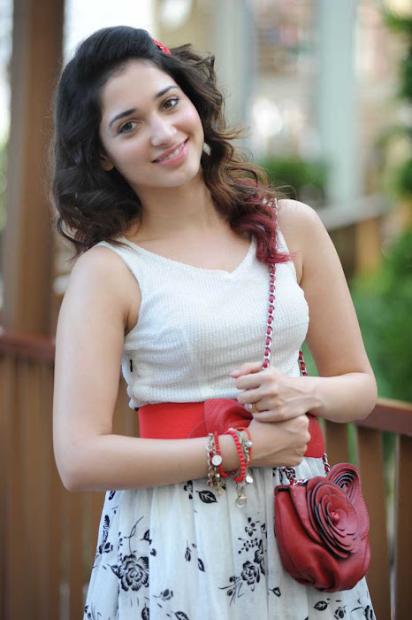 tamanna tamanna new spicy unseen pics