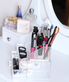 acryl make-up organizer