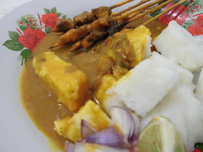 lontong adabi : harum, enak, dan praktis