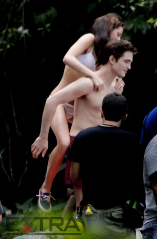 kristen stewart and robert pattinson married and pregnant. Robert Pattinson and Kristen