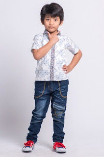 Model baju batik anak laki-laki casual