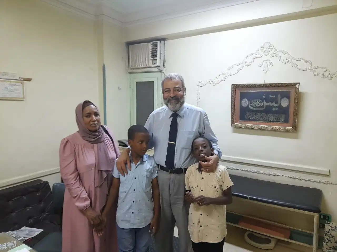رحلة التوأمان السودانيان مع الأستاذ الدكتور إيهاب رجاء
