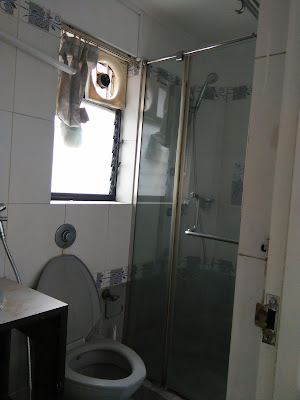 Manikaran, Bathroom
