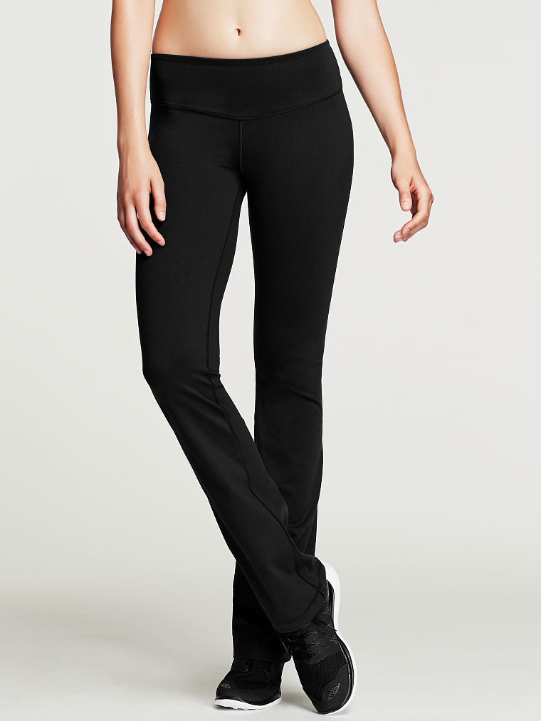 8 Things We Love: Victoria's Secret Yoga Pants - The Daily Affair