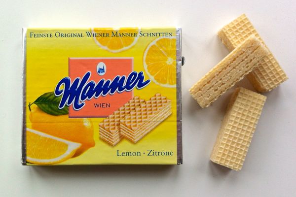 Manner Lemon Wafers suitable for vegans