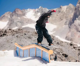 8 Ways To Completely Damage Your Snowboard