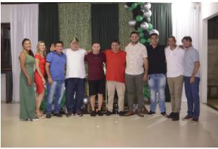 Vice-prefeito de Cacimba de Areia comemora aniversário ao lado de familiares, amigos e lideranças políticas