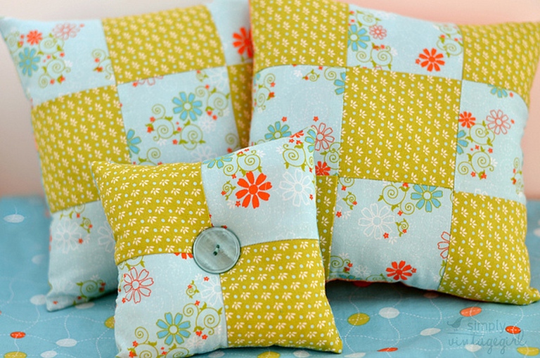 Tutorial: How to Make a Nine-Patch Pillow