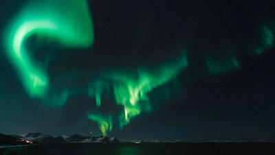 Papel de Parede Aurora Boreal, Mar, Montanhas