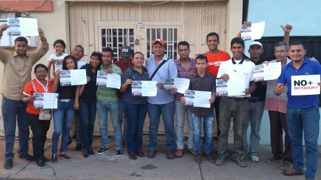 Equipo de Activistas de Voluntad Popular en pancartazo en centro de votación mañana-tarde-noche 24 jul en San Fernando.
