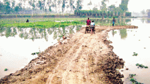 নদীর জায়গায় তৈরি করা হচ্ছে পুকুর