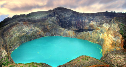 Pesona Danau Kelimutu